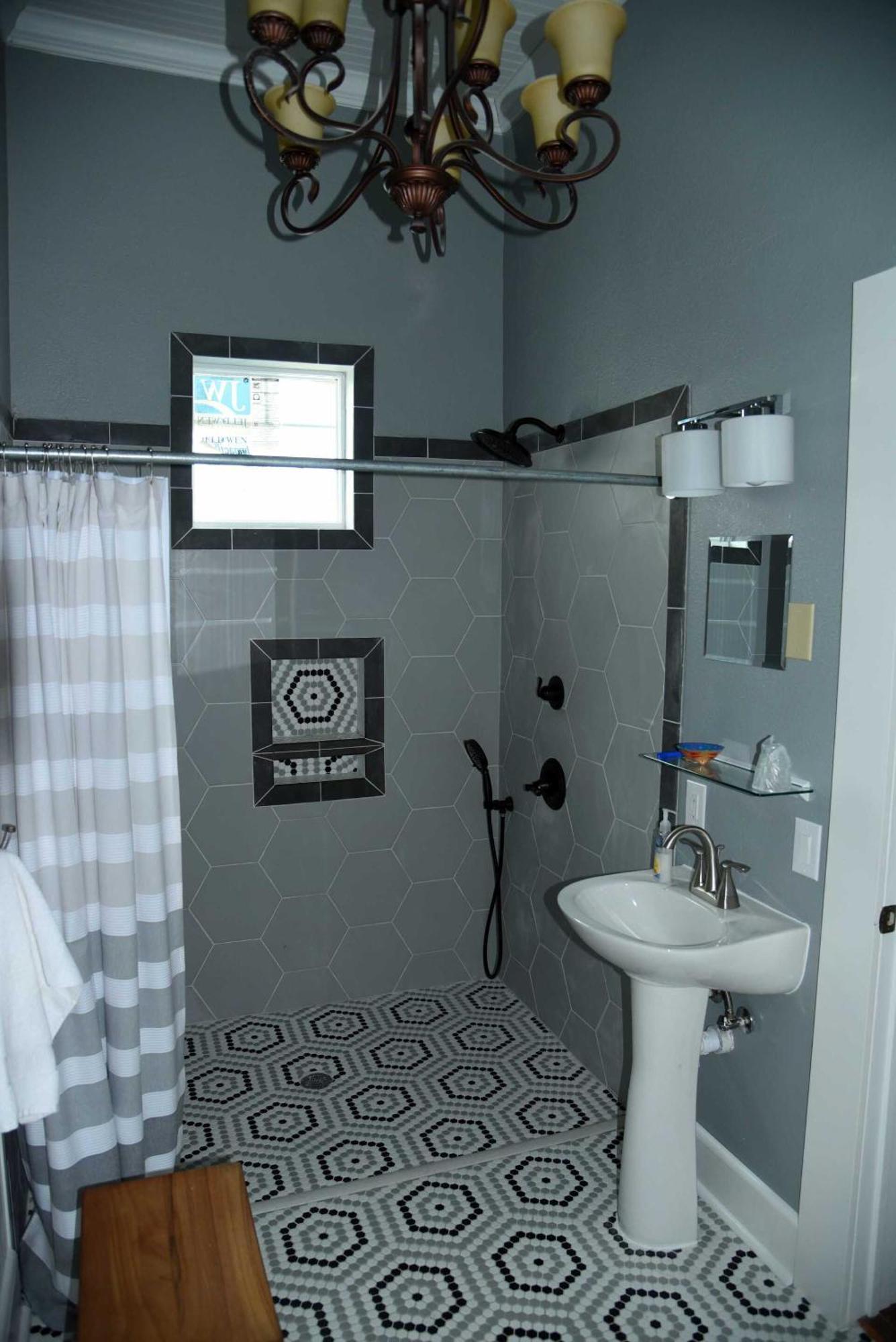 The Peaceful Pelican Llc Palacios Room photo