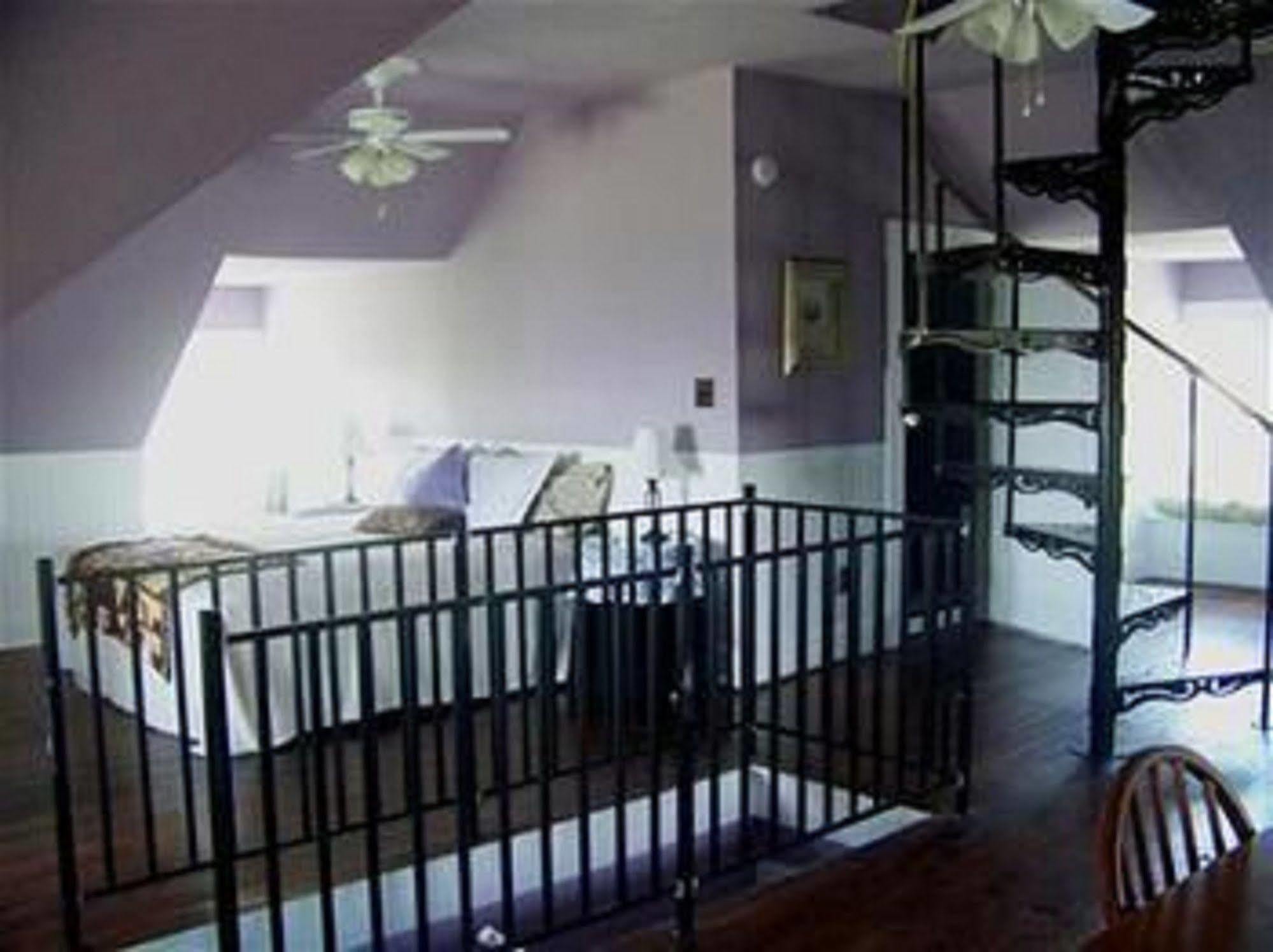 The Peaceful Pelican Llc Palacios Exterior photo
